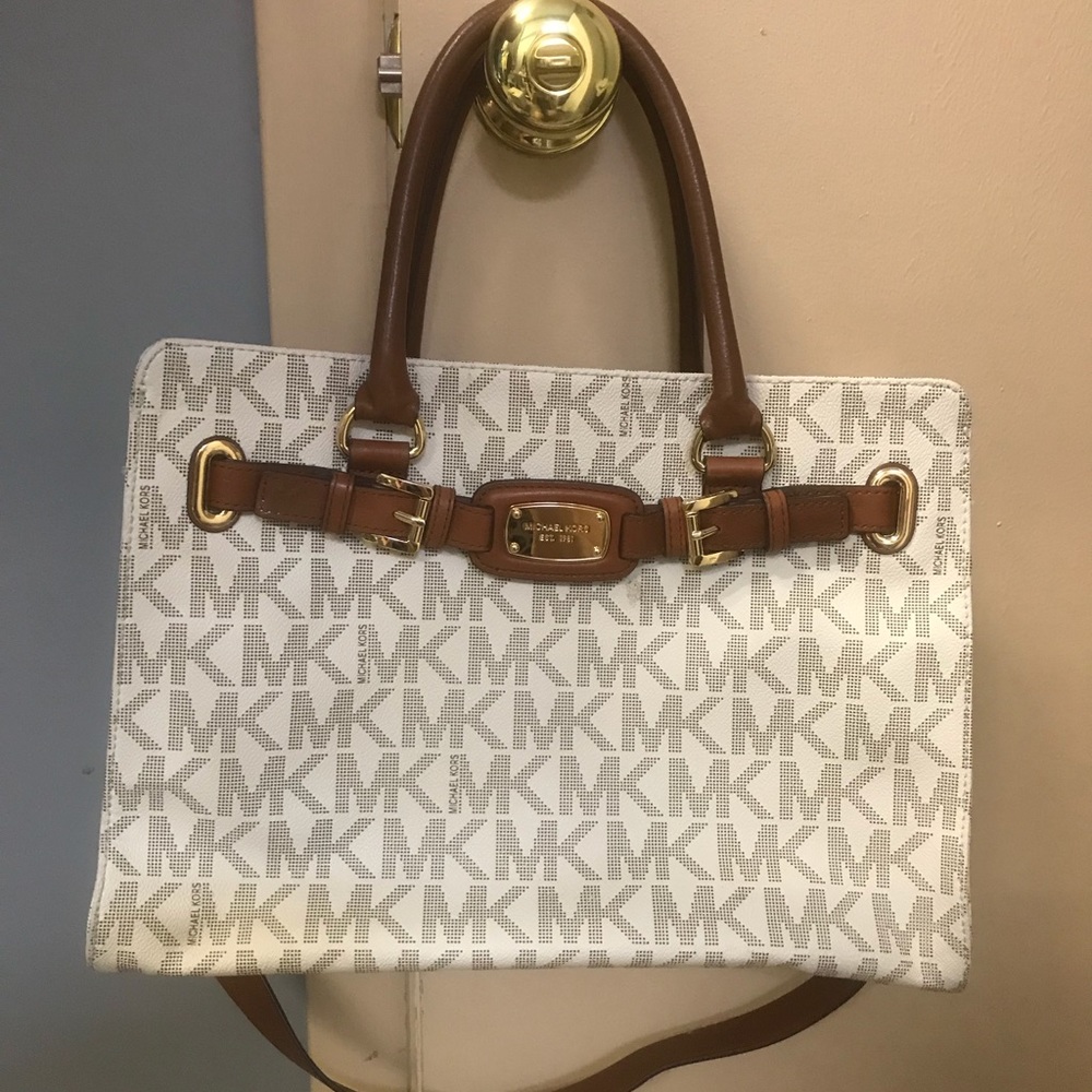 Excellent NWT Michael Kors Satchel!